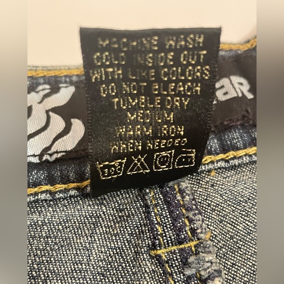 ROCAWEAR JEAN SHORTS. SILVER THREAD LOGO. WOMEN’S SIZE 20. BLUE, DARK WASH. - Picture 5 of 6